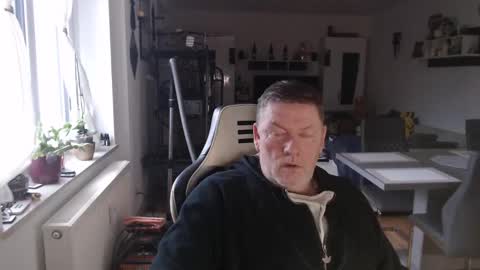 Snapshot of deinprinz2312 chatting on January 26, 2025, 7:32 am deinprinz2312 online show from January 26, 2025, 7:32 am