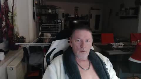 Snapshot of deinprinz2312 chatting on January 13, 2026, 4:51 am deinprinz2312 online show from January 13, 2026, 4:51 am