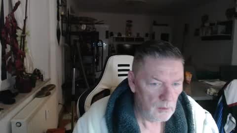 Snapshot of deinprinz2312 chatting on February 4, 2026, 6:30 am deinprinz2312 online show from February 4, 2026, 6:30 am