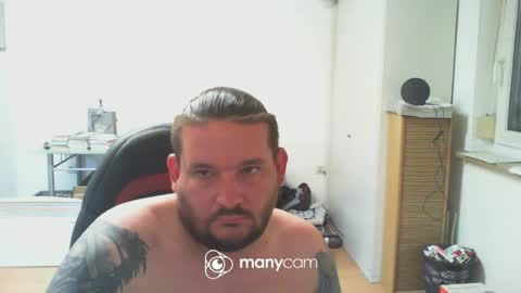 deinspielzeug87 online show from June 13, 2026, 6:28 pm