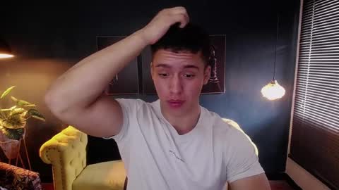 Snapshot of deivid_parker chatting on December 17, 2025, 2:23 pm Deivid online show from December 17, 2025, 2:23 pm