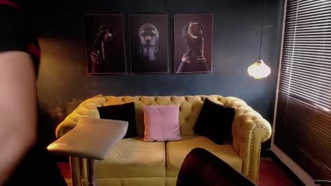 Snapshot of deivid_parker chatting on February 28, 2026, 2:29 pm Deivid online show from February 28, 2026, 2:29 pm