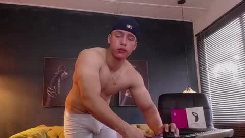 Snapshot of deivid_parker chatting on April 16, 2026, 2:51 pm Deivid online show from April 16, 2026, 2:51 pm