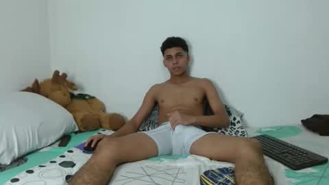 Snapshot of deivy_skinny01 chatting on December 13, 2025, 8:25 pm Deivy online show from December 13, 2025, 8:25 pm