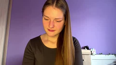 Snapshot of dejameneal chatting on February 27, 2026, 6:24 am Mila online show from February 27, 2026, 6:24 am