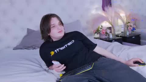 Snapshot of delalex chatting on March 7, 2026, 2:25 pm Alex online show from March 7, 2026, 2:25 pm