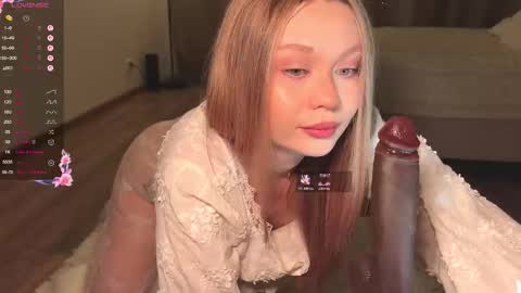 Snapshot of delanona chatting on December 13, 2025, 9:42 pm Dia online show from December 13, 2025, 9:42 pm