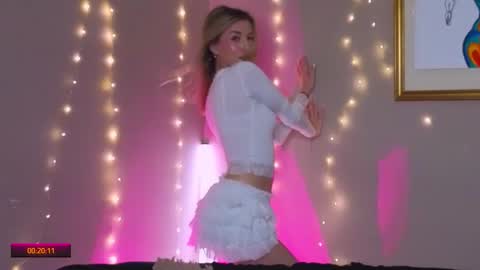 Adla online show from November 28, 2025, 8:22 pm