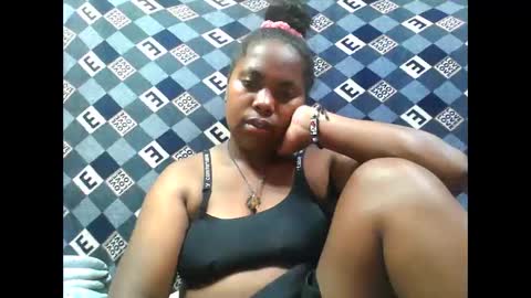 deliah712909 online show from November 20, 2025, 10:37 am