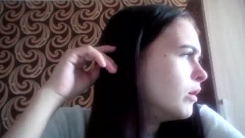 Kiki online show from June 18, 2026, 5:08 am