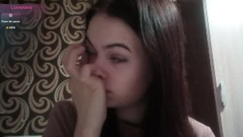 Kiki online show from June 26, 2026, 5:23 am