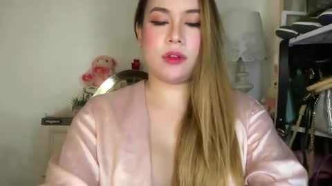 Snapshot of delicious_iya69 chatting on November 13, 2025, 6:18 pm iyalicious online show from November 13, 2025, 6:18 pm