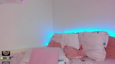 Mila online show from February 19, 2025, 8:22 am