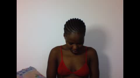 Snapshot of deliciousbabe01 chatting on December 14, 2025, 10:53 am EVAH online show from December 14, 2025, 10:53 am