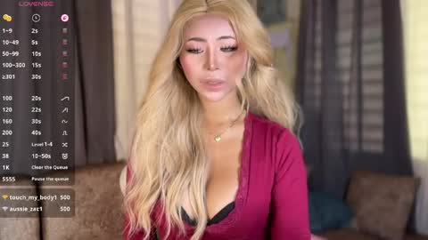 Snapshot of deliciousfaye chatting on April 21, 2026, 7:03 am Hello your loving faye 3 online show from April 21, 2026, 7:03 am