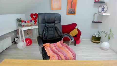 Snapshot of deliciouslolly chatting on February 17, 2025, 4:09 am DeliciousLolly online show from February 17, 2025, 4:09 am