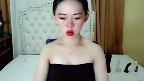 Snapshot of deliciously_sophie chatting on June 28, 2026, 3:01 am Sophie online show from June 28, 2026, 3:01 am