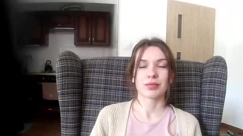 Aurora online show from February 19, 2025, 11:06 am