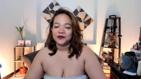 Snapshot of delightfulcurvy chatting on January 15, 2025, 1:34 am delightfulcurvy online show from January 15, 2025, 1:34 am