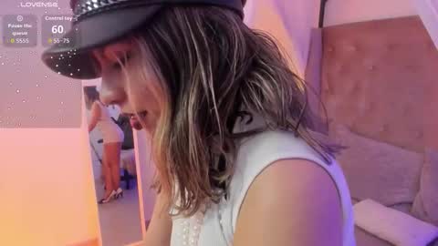 della online show from November 9, 2025, 8:29 pm