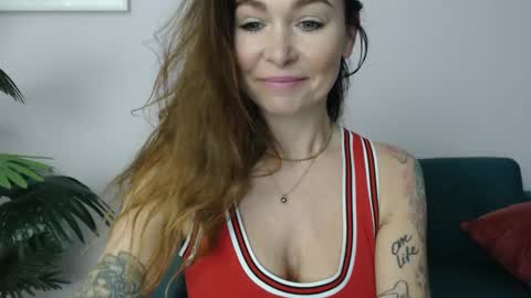 Snapshot of delilah_sweet chatting on March 6, 2025, 2:51 pm delilah_sweet online show from March 6, 2025, 2:51 pm