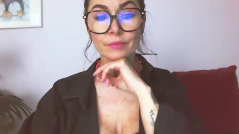 delilah_sweet online show from December 3, 2025, 4:38 pm