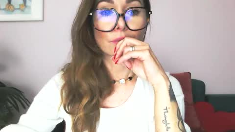 Snapshot of delilah_sweet chatting on March 19, 2026, 2:21 pm delilah_sweet online show from March 19, 2026, 2:21 pm
