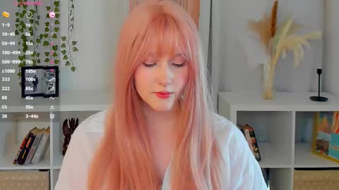 Delilah or Laila online show from September 24, 2025, 10:02 pm