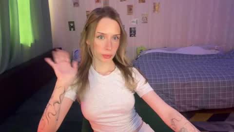 Della online show from May 20, 2026, 11:16 am
