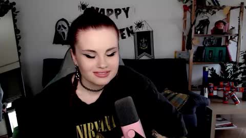 Snapshot of dellacrush_ chatting on November 3, 2025, 8:59 am dellacrush_ online show from November 3, 2025, 8:59 am