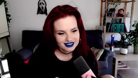 Snapshot of dellacrush_ chatting on November 11, 2025, 9:09 am dellacrush_ online show from November 11, 2025, 9:09 am