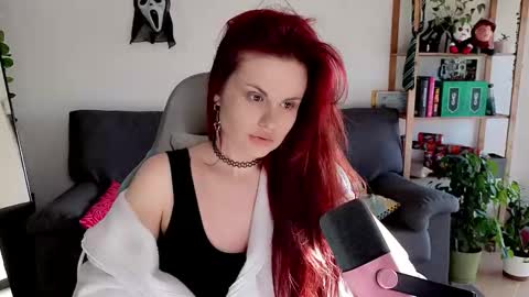 Snapshot of dellacrush_ chatting on December 2, 2025, 9:14 am dellacrush_ online show from December 2, 2025, 9:14 am