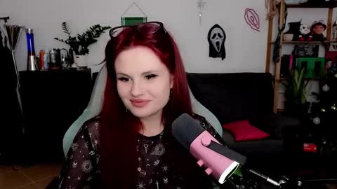 Snapshot of dellacrush_ chatting on January 7, 2026, 6:10 pm dellacrush_ online show from January 7, 2026, 6:10 pm