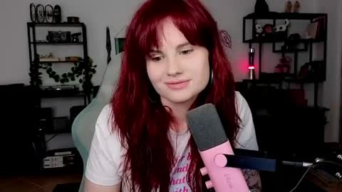 Snapshot of dellacrush_ chatting on April 14, 2026, 6:14 pm dellacrush_ online show from April 14, 2026, 6:14 pm