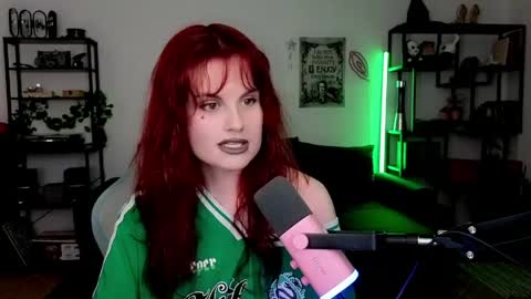Snapshot of dellacrush_ chatting on May 26, 2026, 6:37 pm dellacrush_ online show from May 26, 2026, 6:37 pm