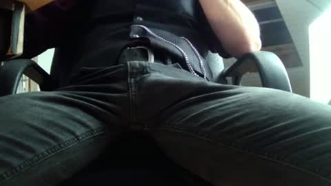 Snapshot of delling235 chatting on November 9, 2025, 9:24 pm delling235 online show from November 9, 2025, 9:24 pm