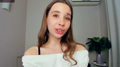 Snapshot of deloresschiller chatting on April 30, 2026, 8:57 pm Eliza online show from April 30, 2026, 8:57 pm