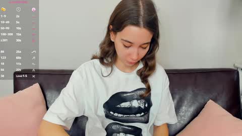 Snapshot of deloresschiller chatting on May 5, 2026, 9:50 am Eliza online show from May 5, 2026, 9:50 am