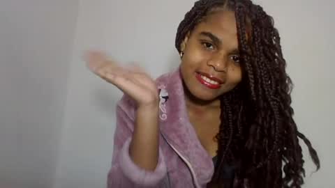 delphine online show from June 25, 2026, 11:15 am