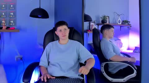 Snapshot of deluca_vega chatting on July 6, 2026, 12:13 pm Deluca Vega online show from July 6, 2026, 12:13 pm