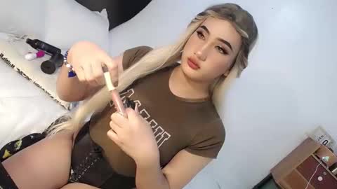 Snapshot of deluxetgirl69 chatting on January 9, 2025, 11:25 am Chesca online show from January 9, 2025, 11:25 am
