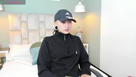 Snapshot of demetra_noxx chatting on January 11, 2026, 3:22 am Demetra online show from January 11, 2026, 3:22 am