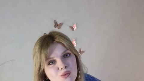 Snapshot of demetricetroike chatting on December 15, 2025, 7:40 pm Maya online show from December 15, 2025, 7:40 pm