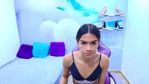 DEMI online show from October 8, 2025, 12:14 pm