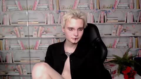 demianenglen online show from March 11, 2025, 9:26 pm