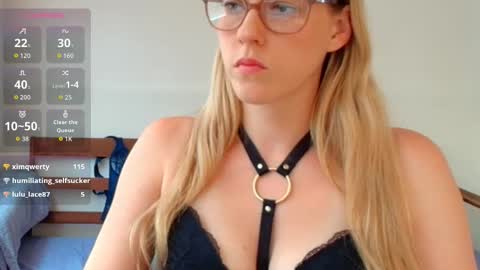 Snapshot of demigoddesslexie chatting on December 14, 2025, 2:50 am demigoddesslexie online show from December 14, 2025, 2:50 am