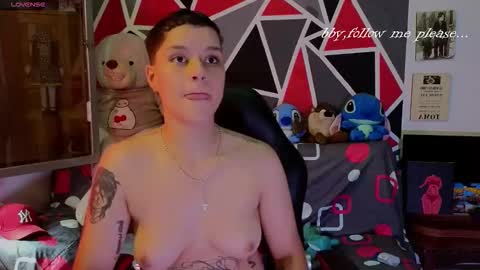 DEMI online show from November 14, 2025, 7:12 pm