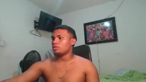 Snapshot of demol_latin chatting on November 21, 2025, 3:22 pm MASTER DAV online show from November 21, 2025, 3:22 pm