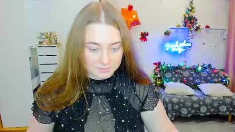 Snapshot of demure_soul chatting on December 3, 2024, 6:15 am Sophie online show from December 3, 2024, 6:15 am