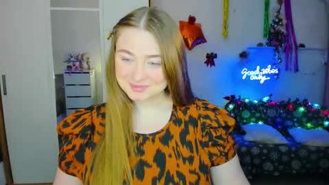 Snapshot of demure_soul chatting on December 5, 2024, 4:01 pm Sophie online show from December 5, 2024, 4:01 pm